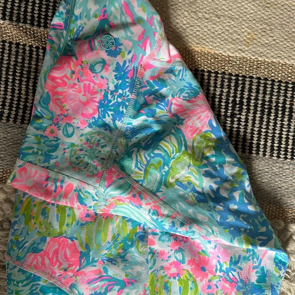 LILLY PULITZER LUXLETIC LEGGINGS SIZE XS - Picture 4 of 4